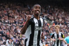 申花指挥官本轮中超迎来久违爆发！直接用角球破门，赢得点赞